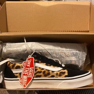 vans size 7 cheetah print